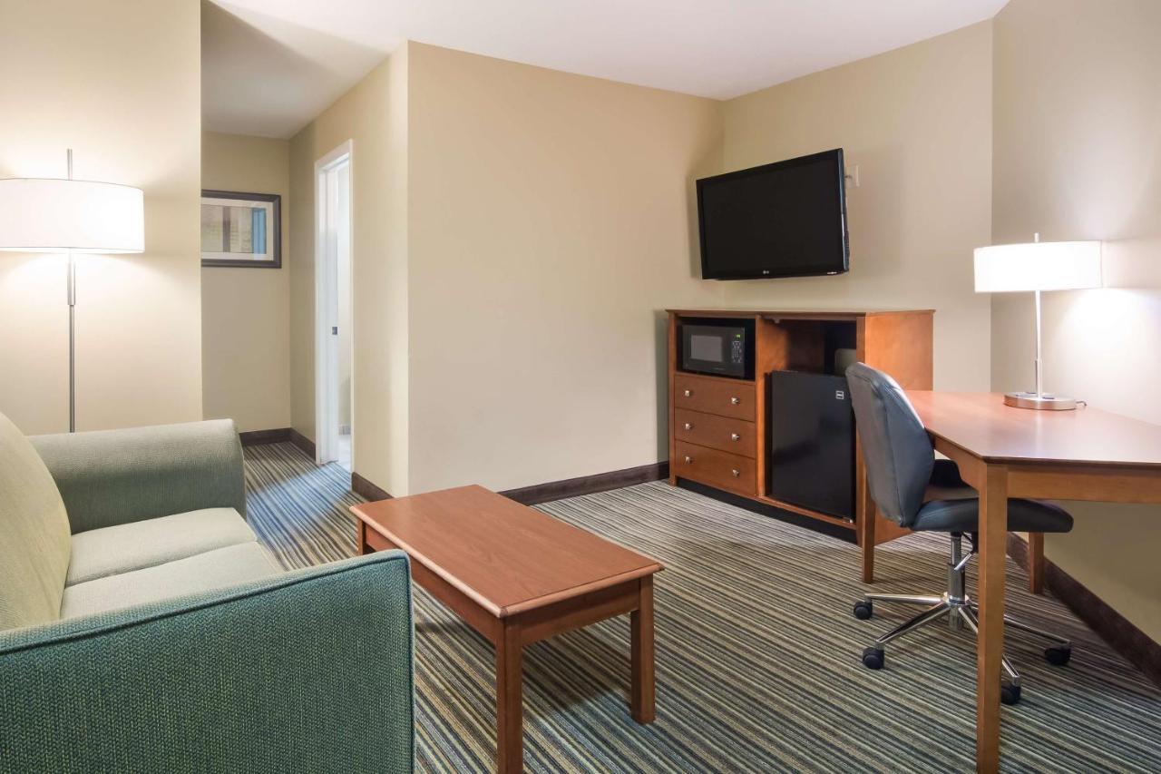 Best Western Plus טראוורס סיטי מראה חיצוני תמונה