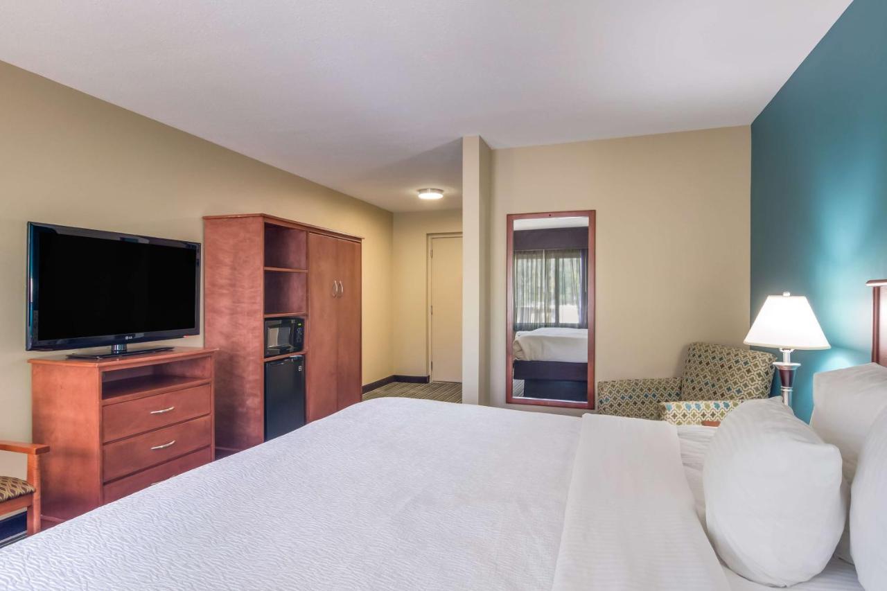 Best Western Plus טראוורס סיטי מראה חיצוני תמונה