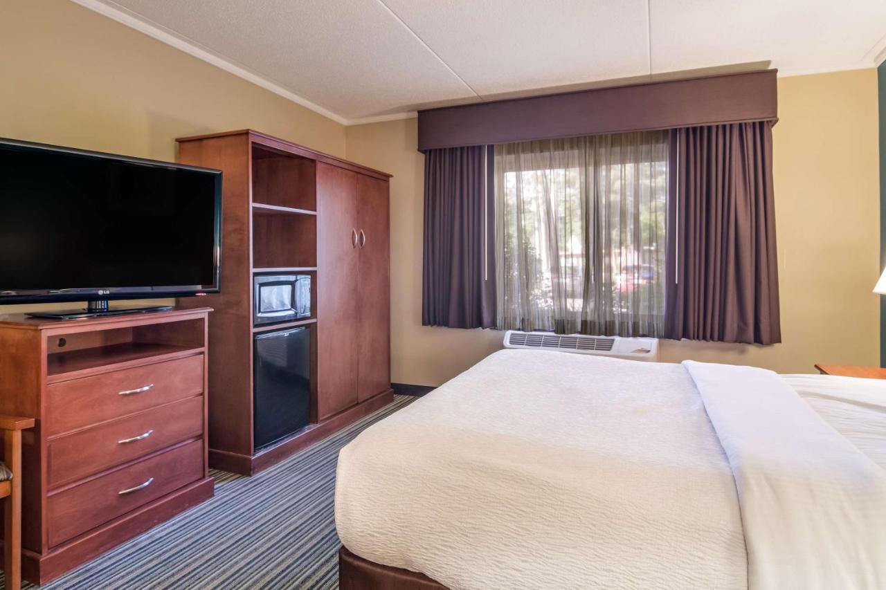 Best Western Plus טראוורס סיטי מראה חיצוני תמונה