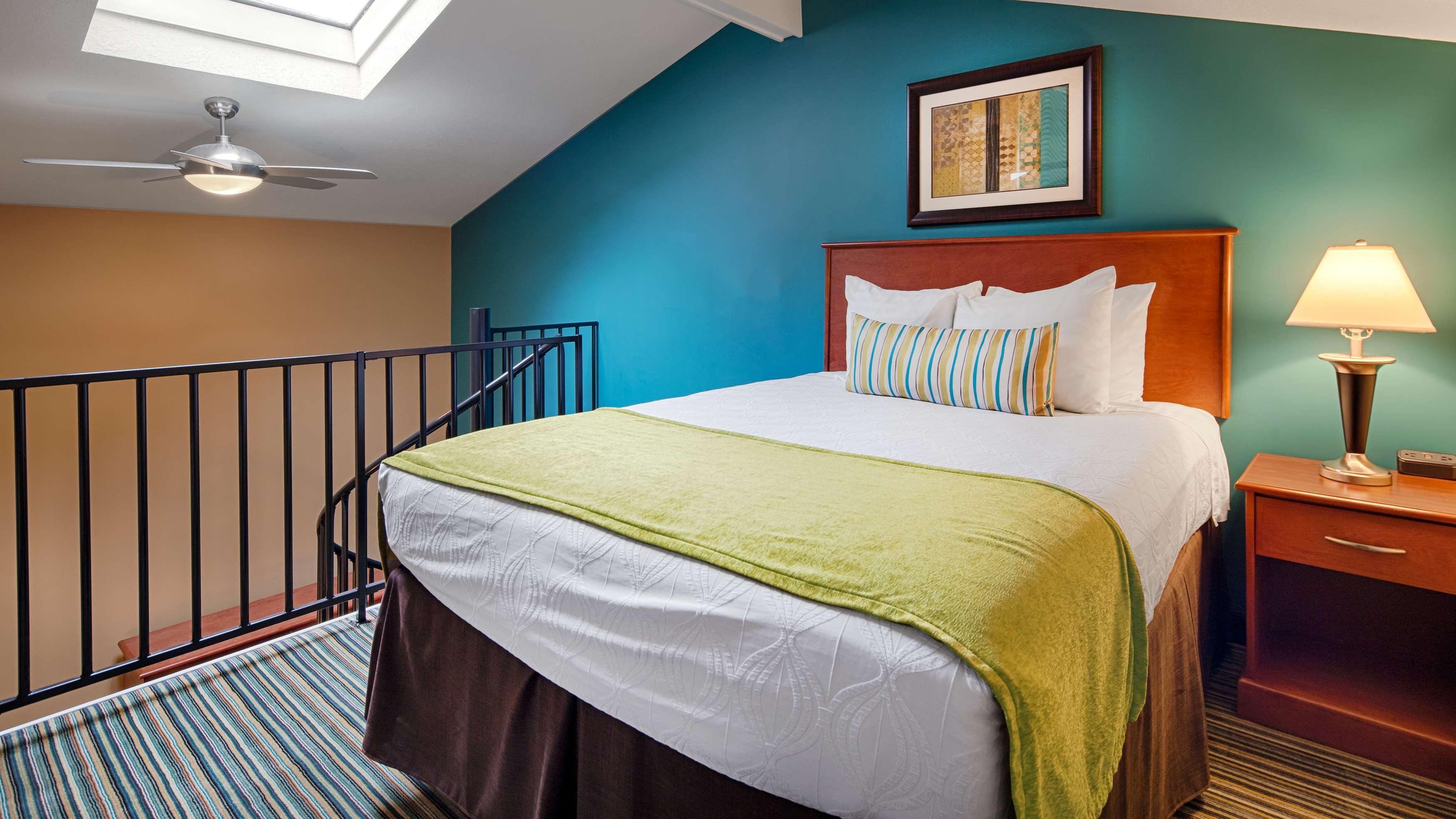 Best Western Plus טראוורס סיטי מראה חיצוני תמונה